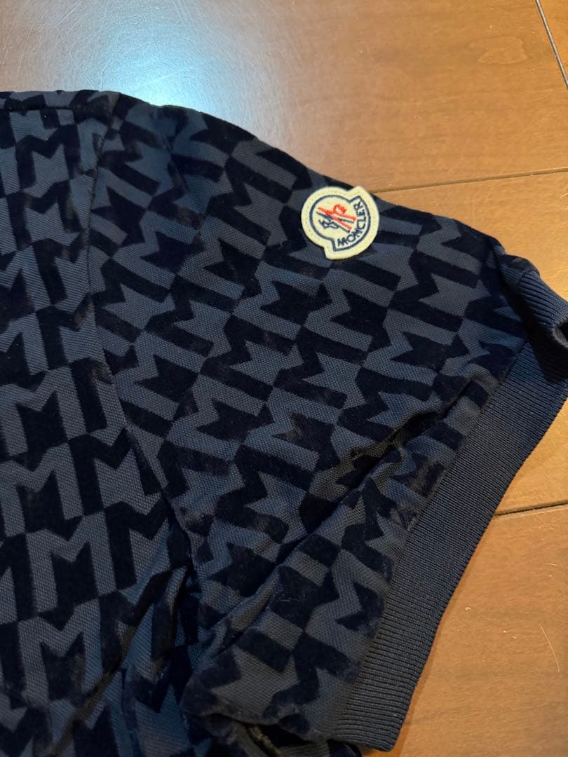 【新品未使用タグ付き】モンクレール　ポロシャツ