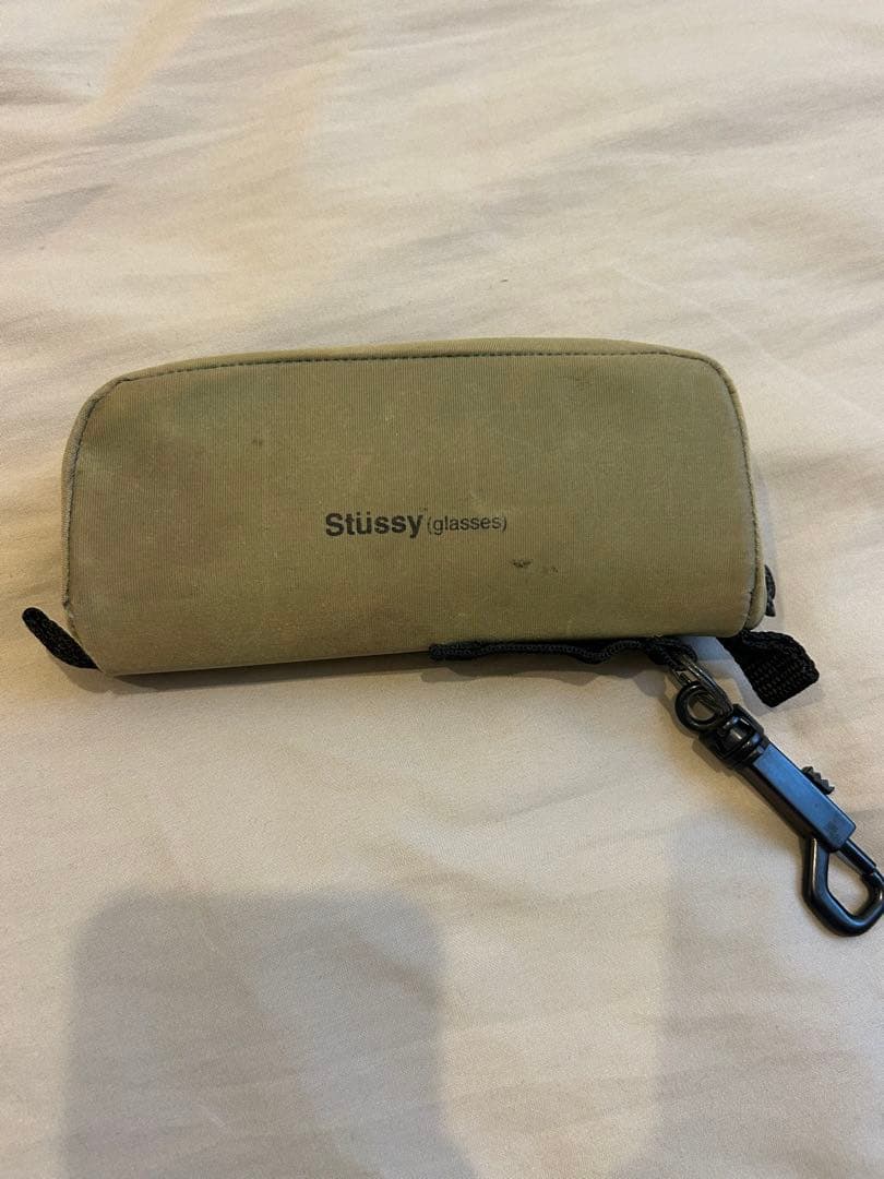 Stüssy サングラス　ケース付