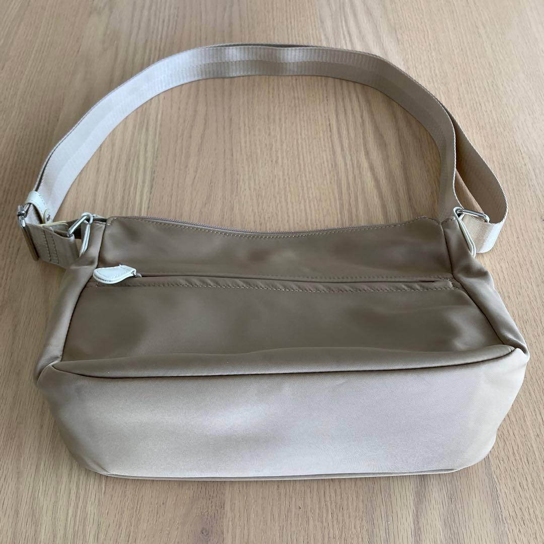 ⭐︎美品キタムラ Kitamura ナイロンショルダーバッグ ベージュ