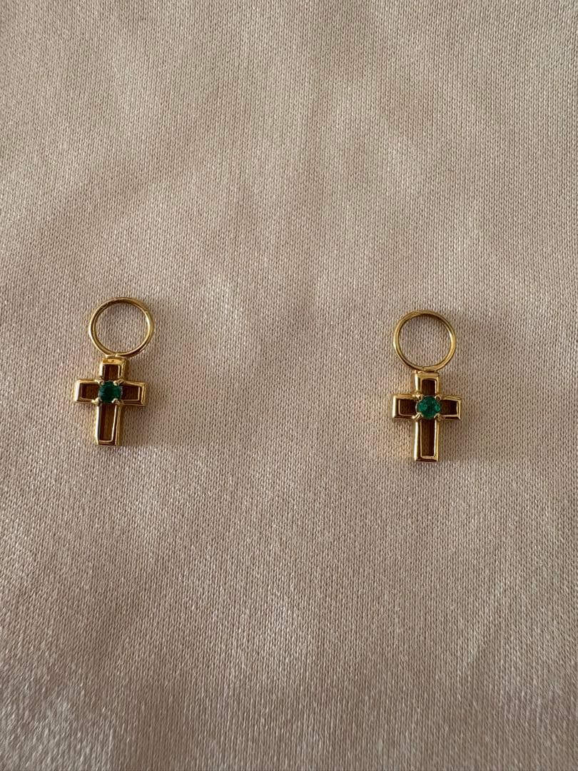 GSTV チャーム18K エメラルド ピアス ピアリング