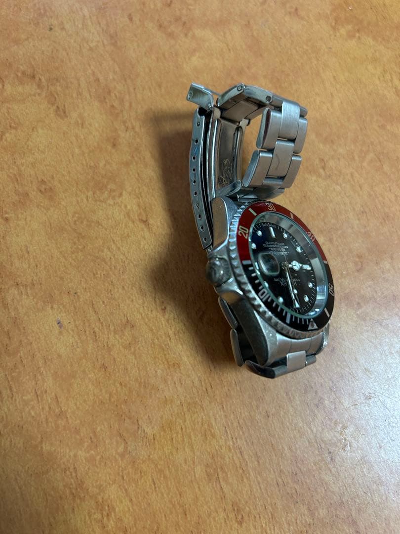 自動巻き腕時計 黒赤 ダイバーズスタイル
