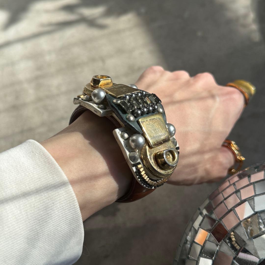 COFFY レザー メタル 装飾バングル ブレスレット