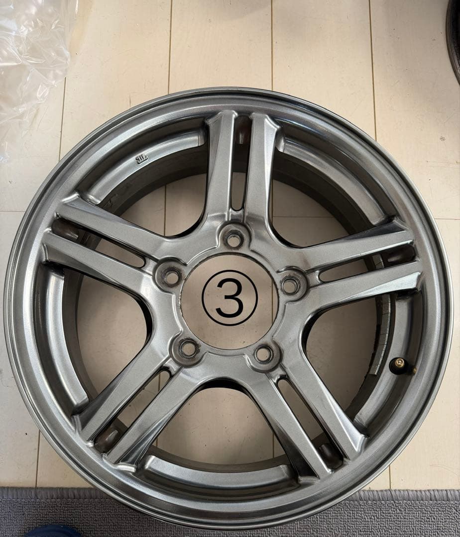 やすゆき　　jb23w クロスアドベンチャー純正ホイール2本①
