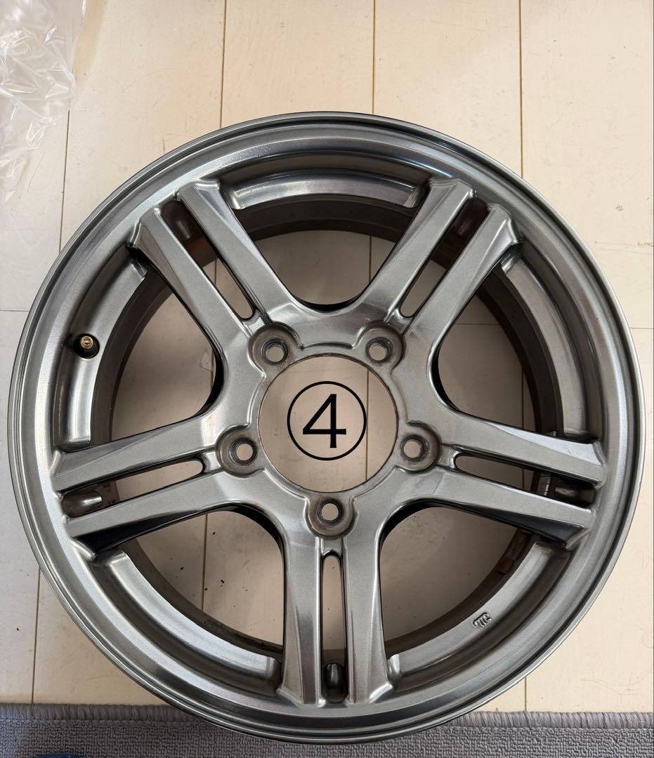 やすゆき　　jb23w クロスアドベンチャー純正ホイール2本①