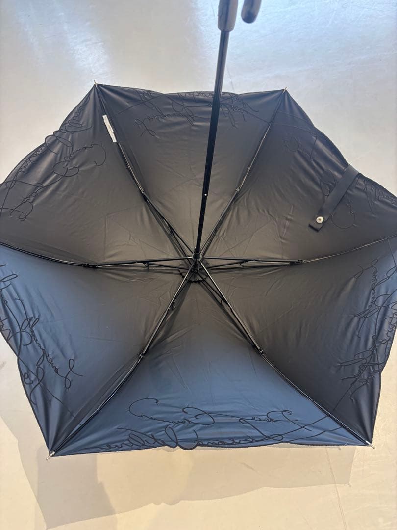 ビューランス カリグラフィー刺しゅう柄 晴雨兼用傘 (トップフラット折傘)