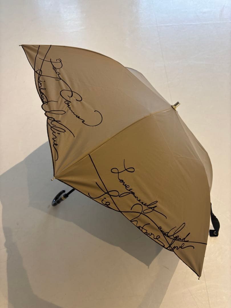 ビューランス カリグラフィー刺しゅう柄 晴雨兼用傘 (トップフラット折傘)