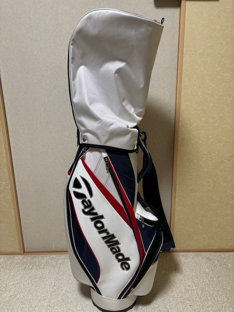 TaylorMade ゴルフ　キャディバッグ ホワイト/レッド
