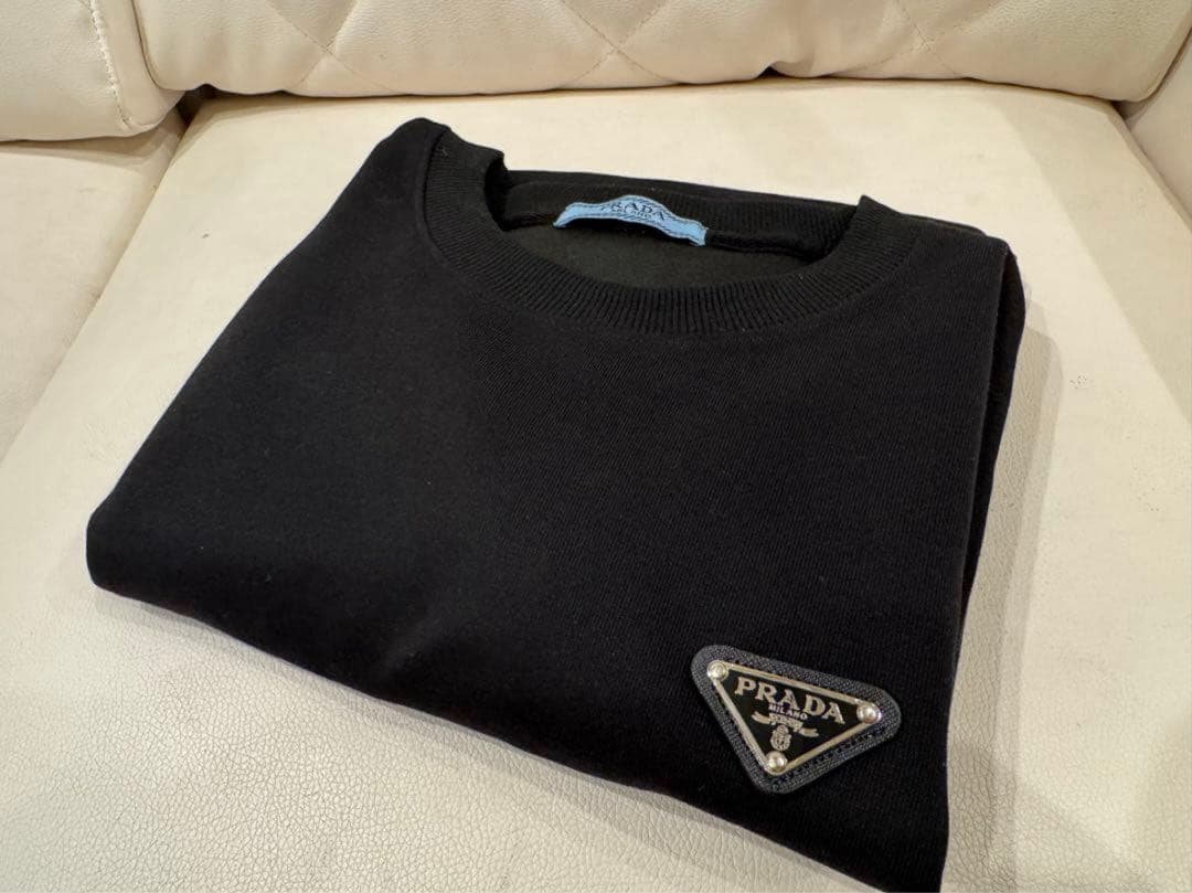 PRADA ブラック トレーナー　ユニセックス　プルオーバー