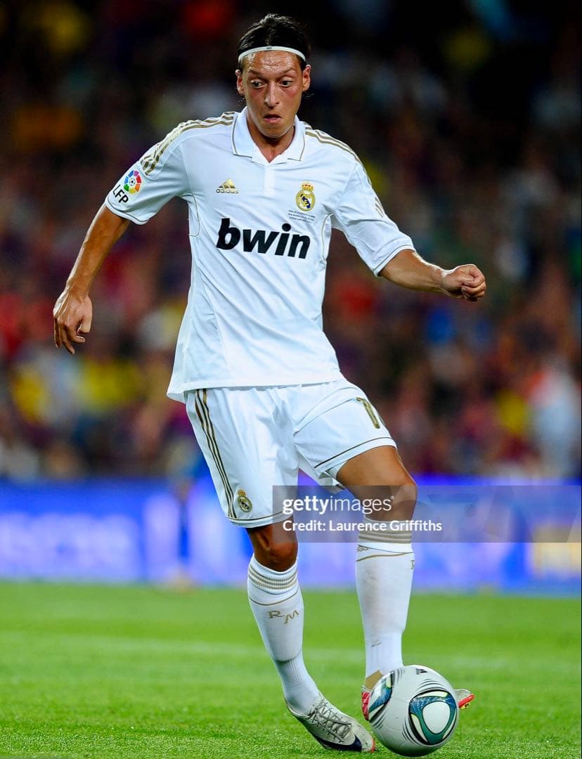 【新品/タグ付き】11/12 レアル・マドリード ♯10 エジル【Mサイズ】