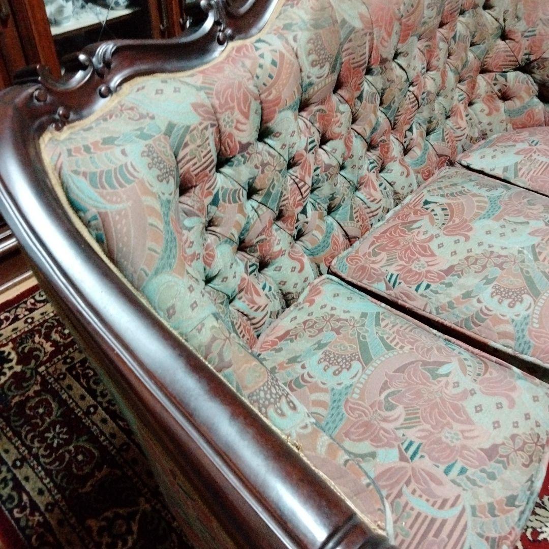 らむ　ビクトリアンスタイル 　3人掛けソファ