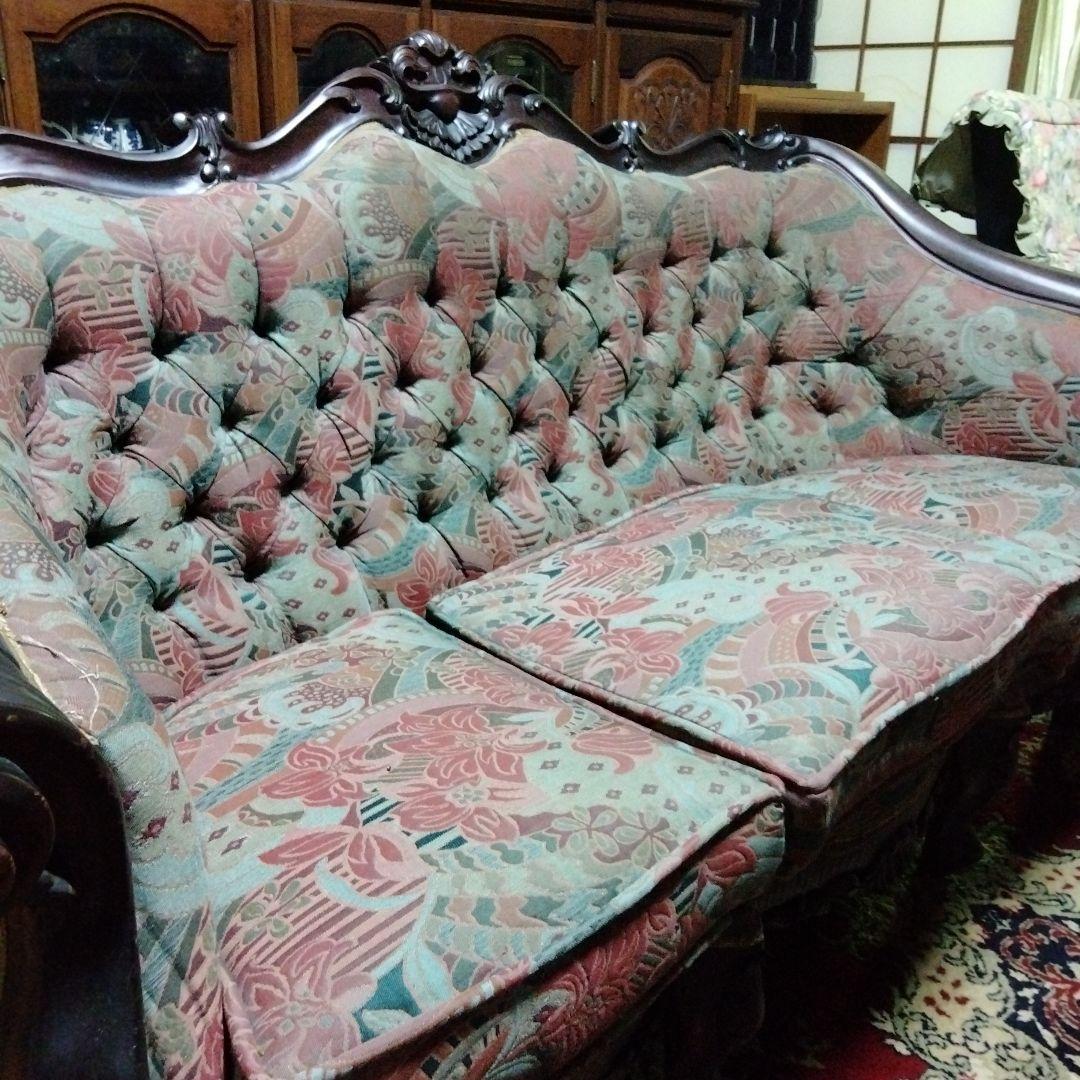 らむ　ビクトリアンスタイル 　3人掛けソファ