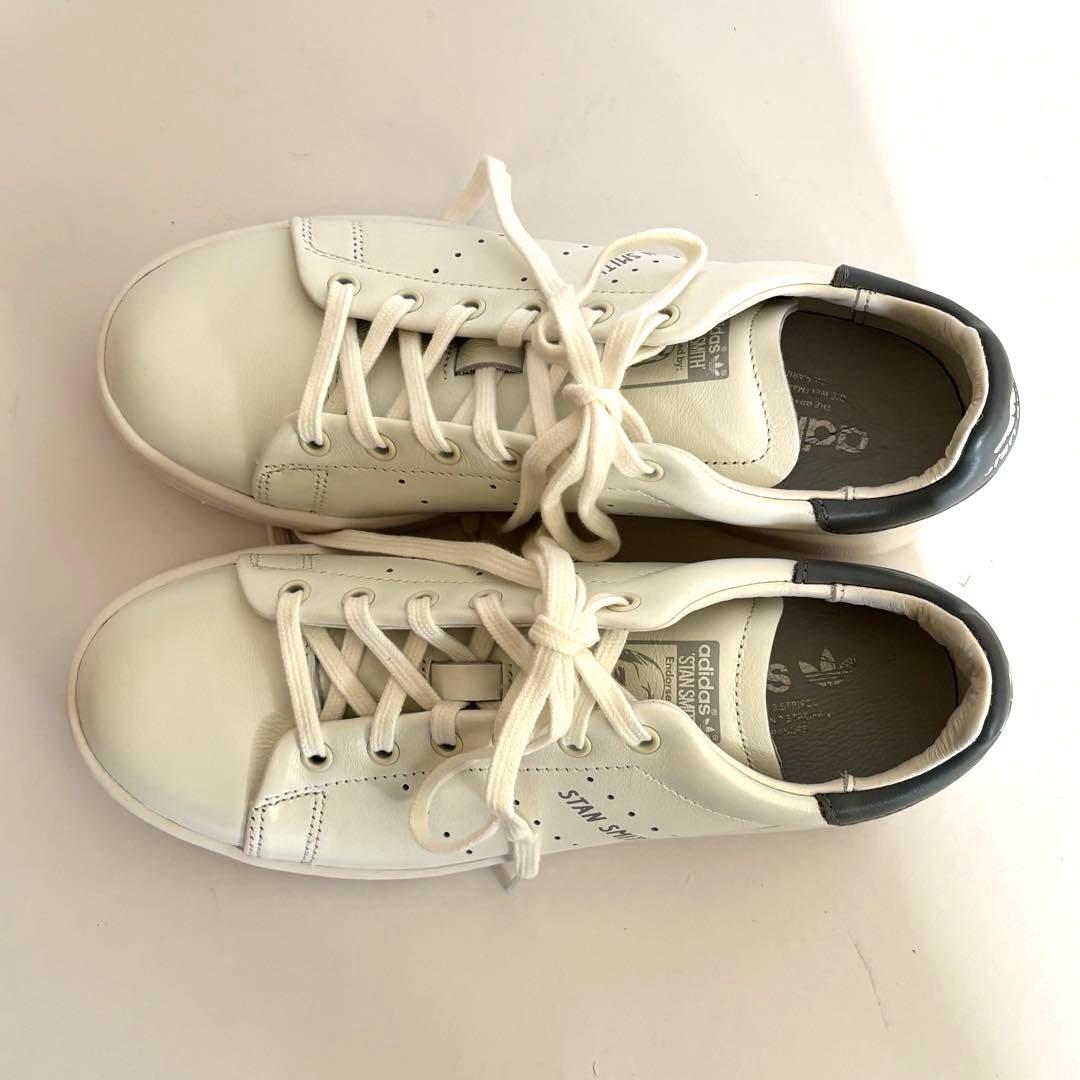 新品⭐️adidas スタンスミス　スニーカー　オフホワイト　23cm