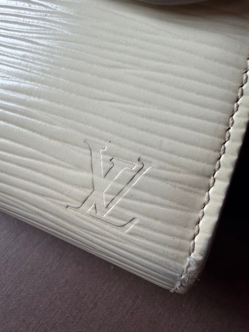 鳳*様 LOUIS VUITTON長財布　エピポルトフォィユ　ウジェニ　ホワイト