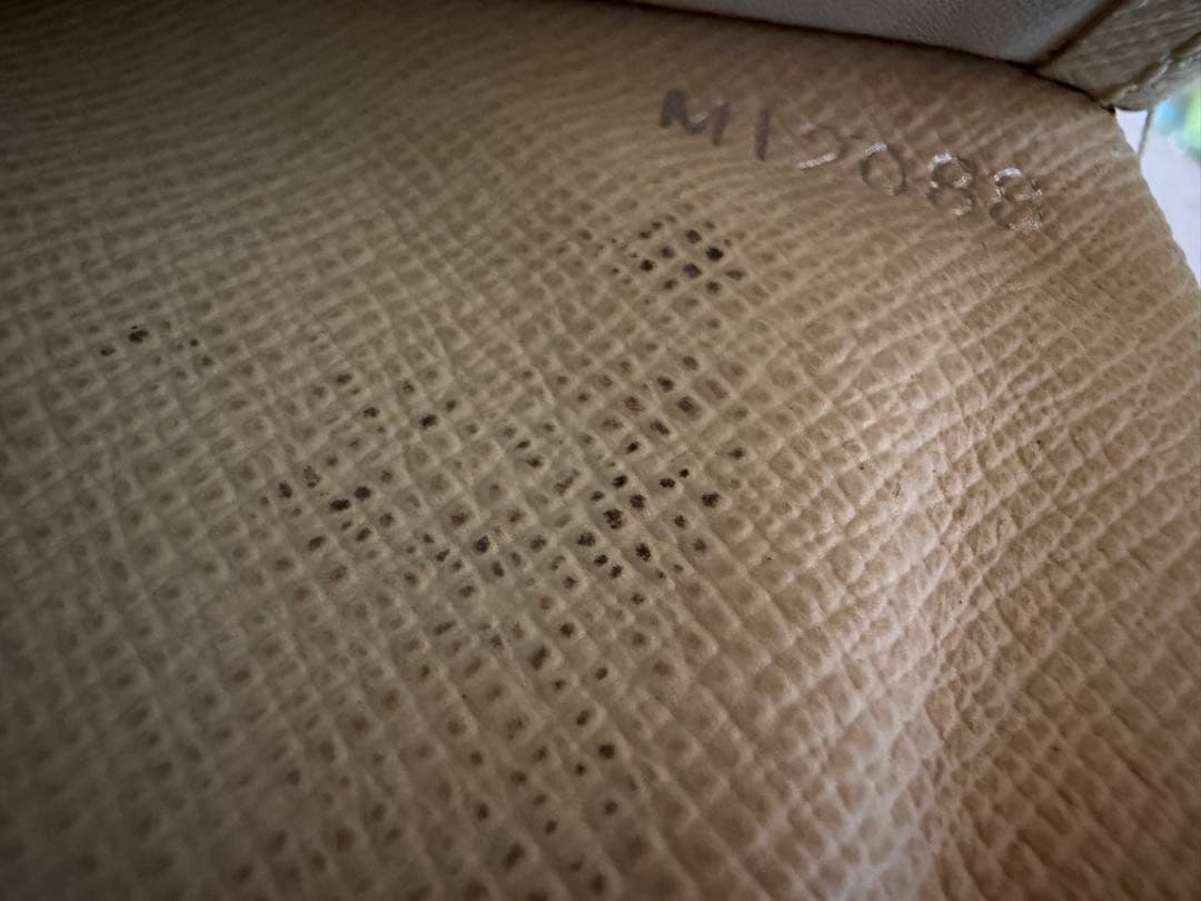 鳳*様 LOUIS VUITTON長財布　エピポルトフォィユ　ウジェニ　ホワイト