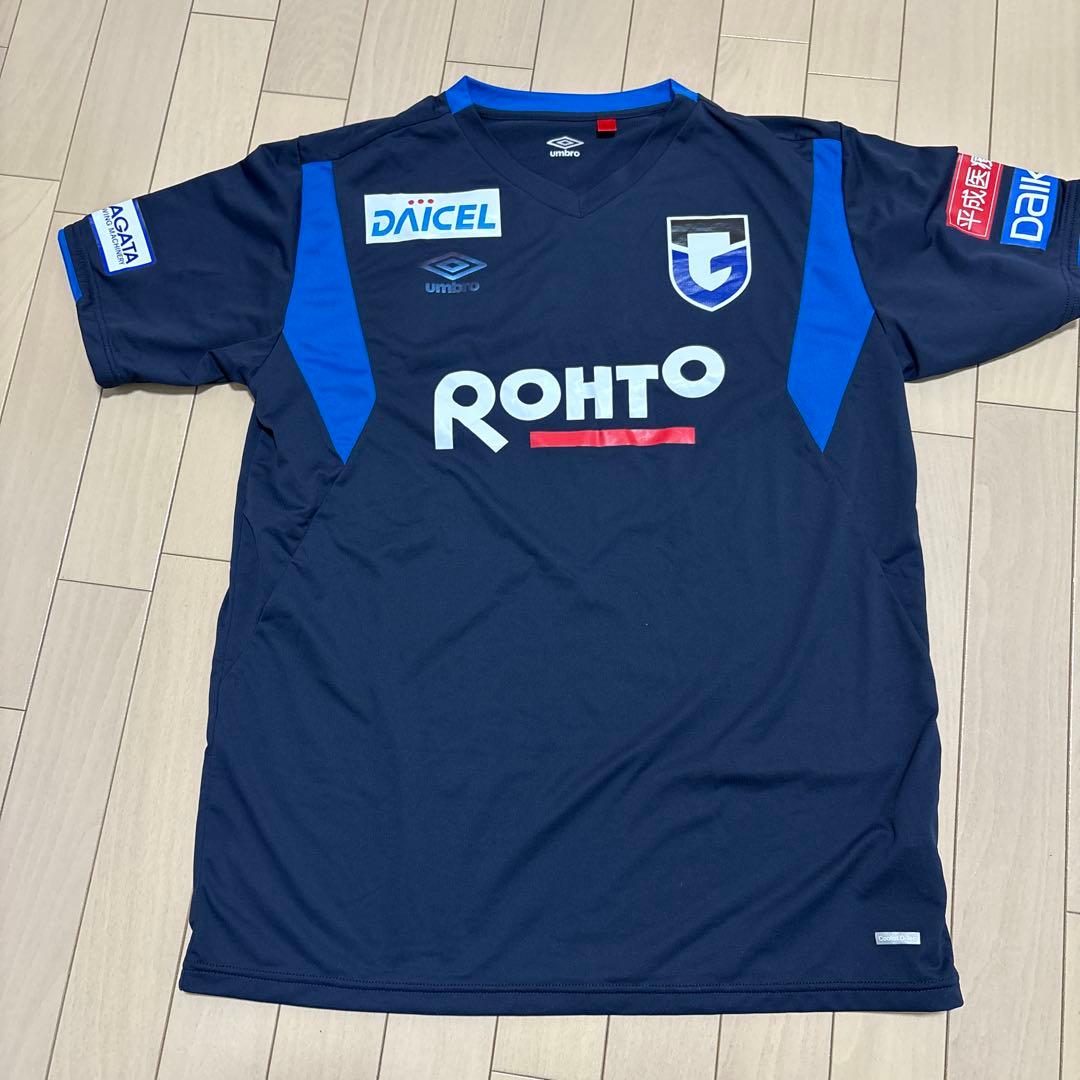 最終処分　ガンバ大阪　アンブロ　トレーニングシャツ O-XO ネイビー