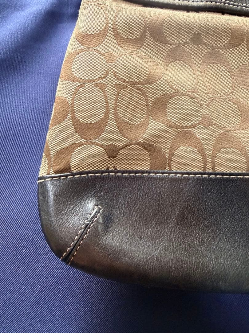 COACH ワンショルダー バッグ シグネチャー ターンロック ベージュ