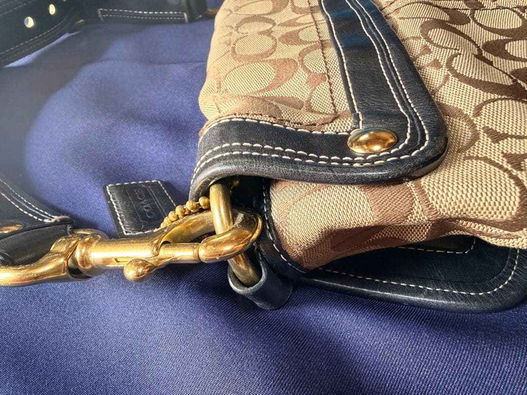 COACH ワンショルダー バッグ シグネチャー ターンロック ベージュ