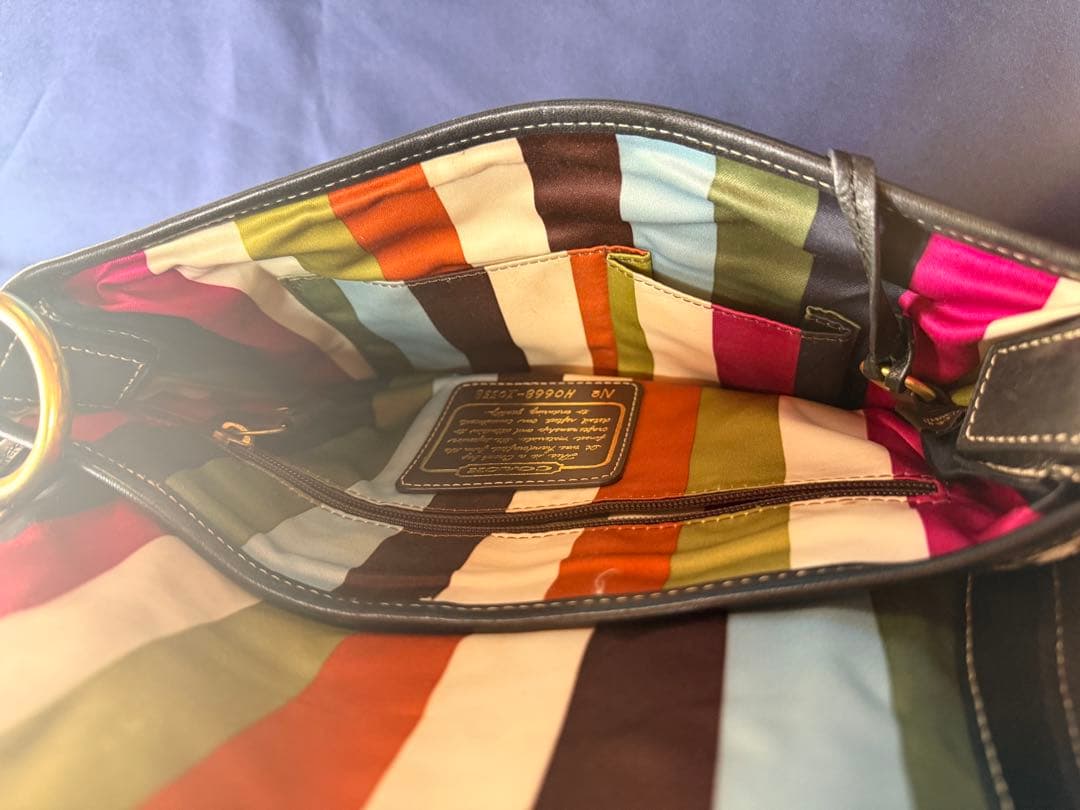 COACH ワンショルダー バッグ シグネチャー ターンロック ベージュ