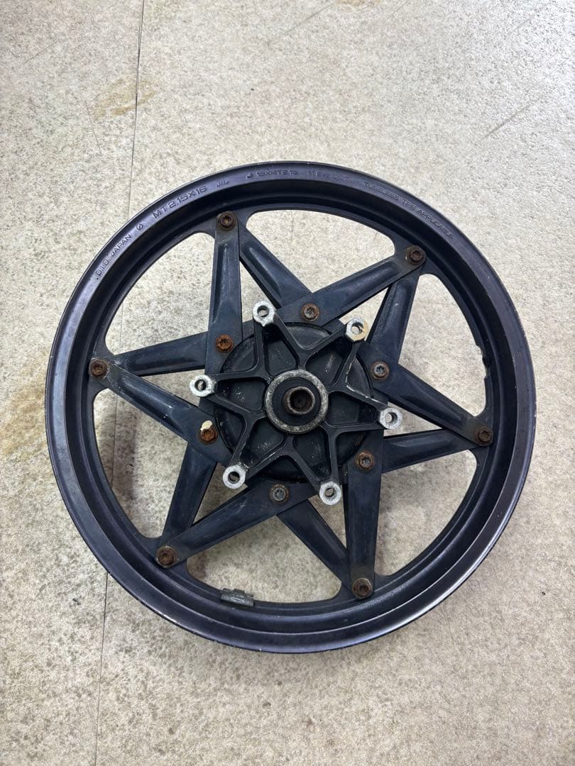 【値下げ可能】CBR400F 用　？　フロントホイール　16インチ