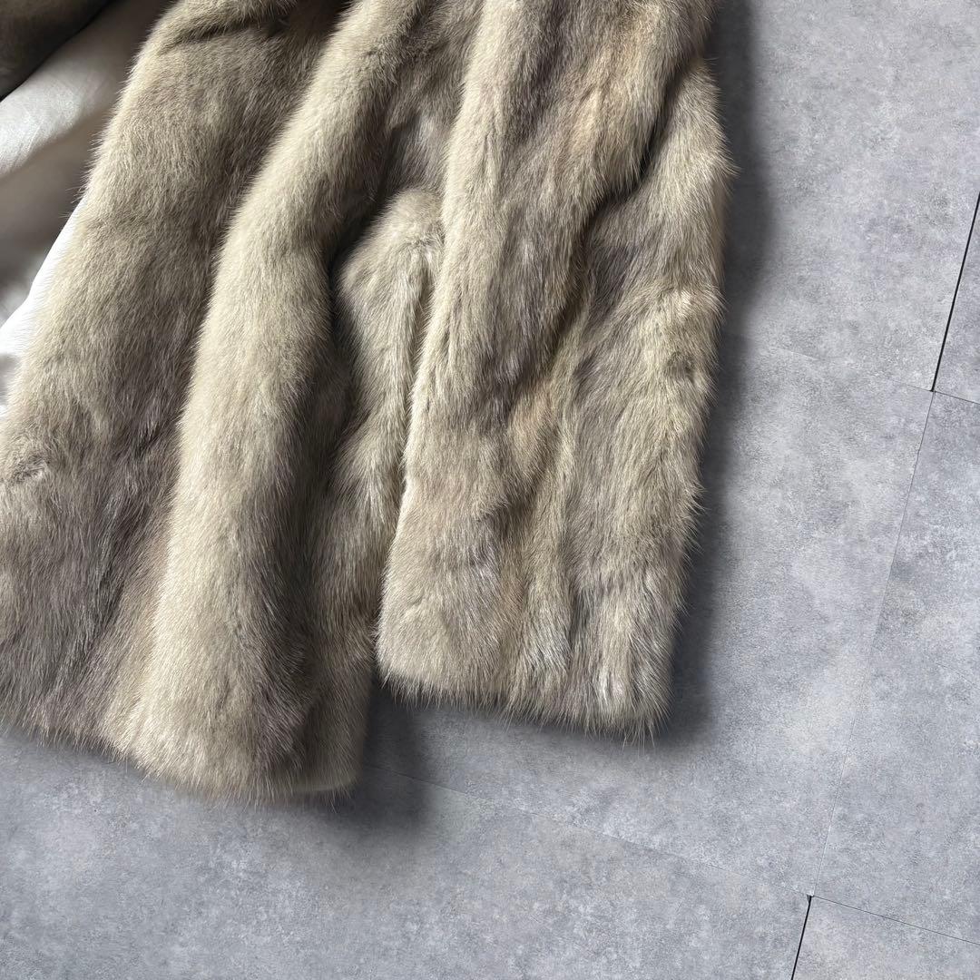 毛並み◎ 本皮　サファイアミンク　毛皮　11号　着丈69 シルバー　ハーフ L