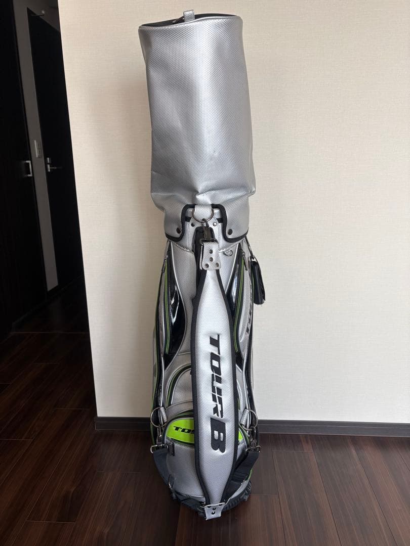 ブリヂストンTOUR B シルバーキャディバッグ