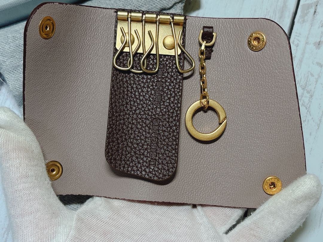 新品 IL BISONTE レザーキーケース 焦茶 マロン