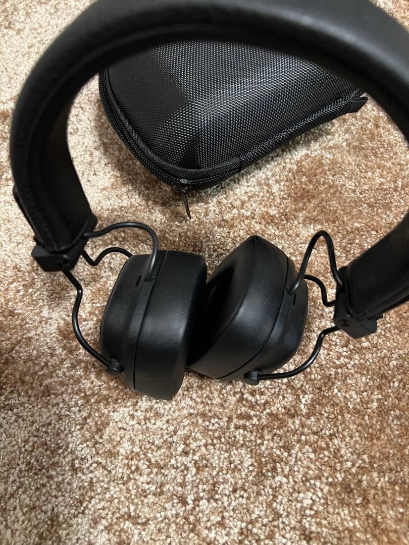 【美品】Marshall Major Ⅴ ワイヤレスヘッドホン　ケース付