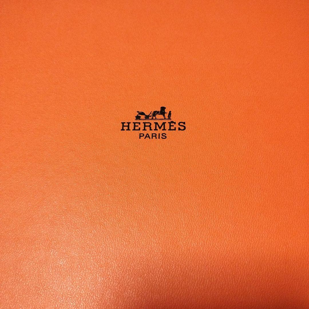 箱付きHERMEシェーヌダンクル灰皿陶器　アッシュトレイ