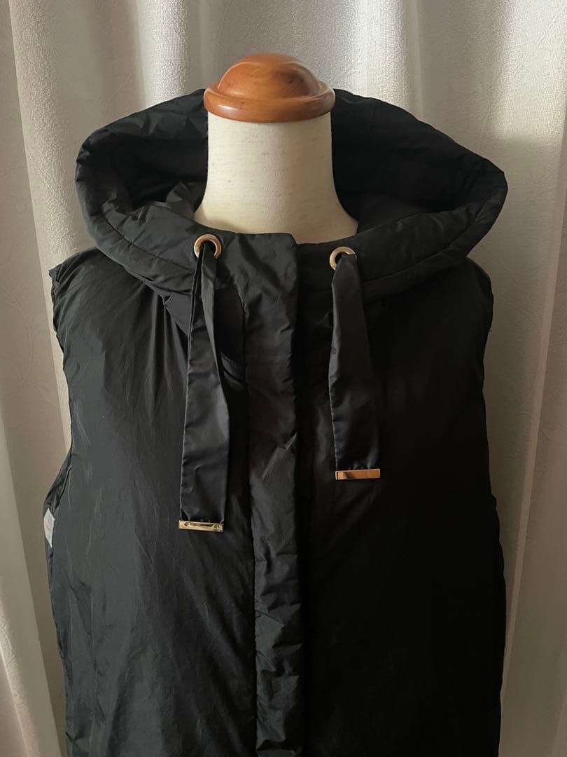 マックスマーラ MAX MARA cubeダウンベスト40ブラック