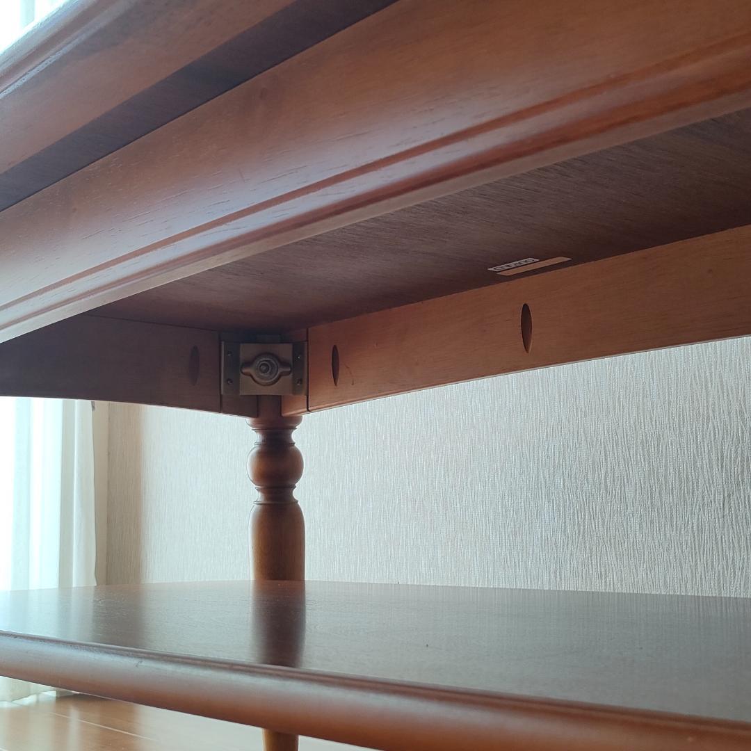 チターノ　カリモク　センターテーブル　棚付き　天然木