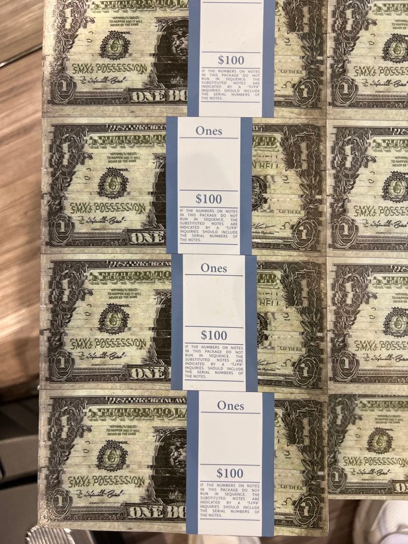 札束オブジェ インテリア ディスプレイ用 箱あり