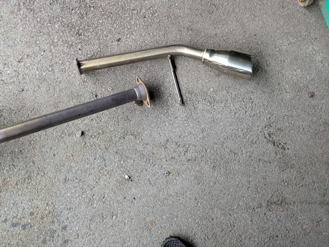 ハイゼットトラックS211Pシングル出しマフラー