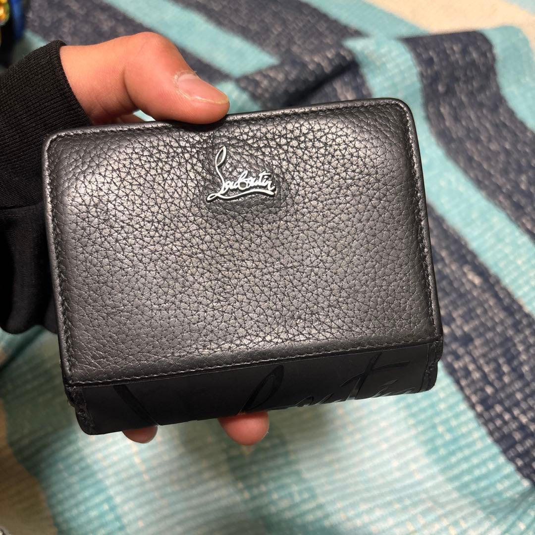Christian Louboutin 二つ折り財布 黒/赤