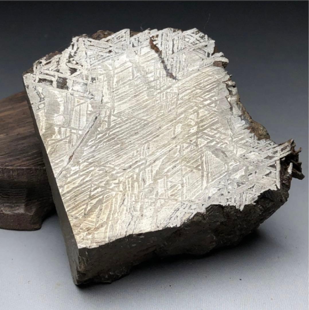 アルタイ鉄隕石　ずっしり重い約625g！　新疆　パワーストーン　パラサイト　化石