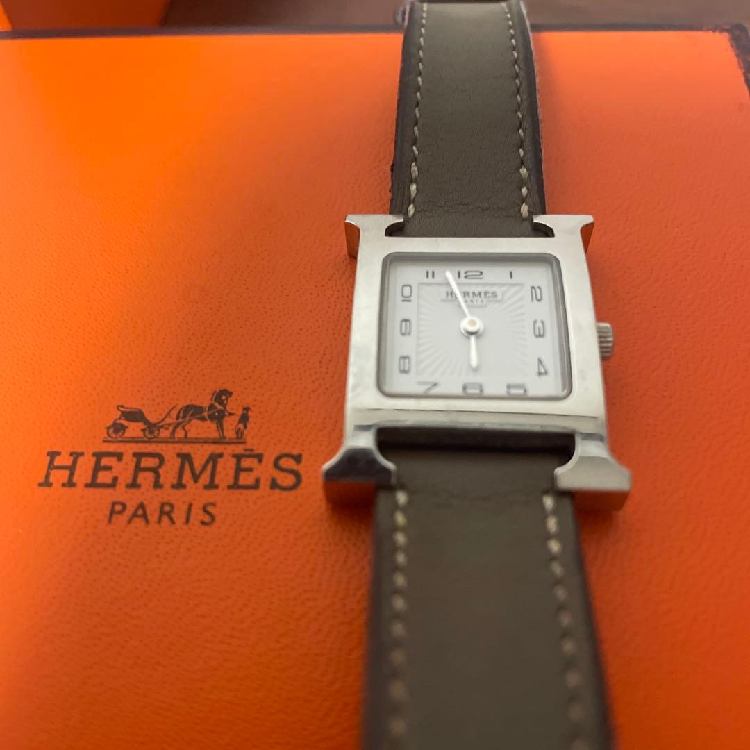 HERMES エルメス 腕時計 《Hウォッチ》 ミニ 21 mm エトゥープ