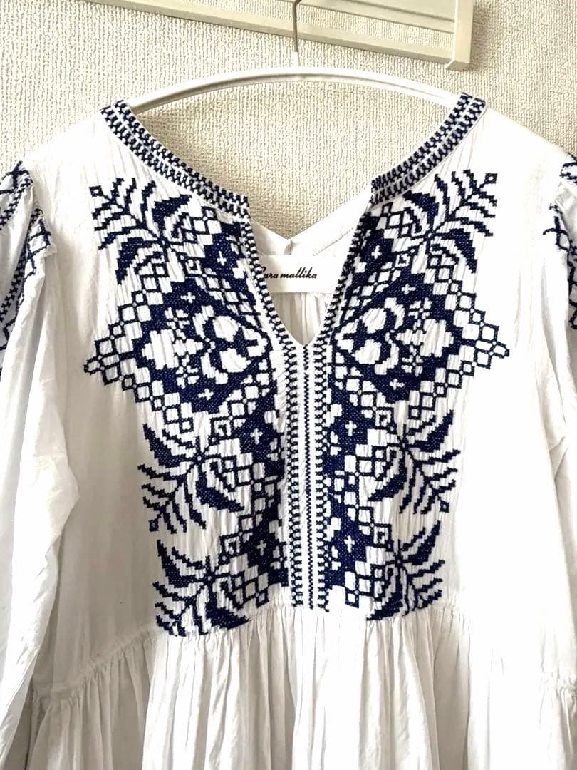 サラマリカ　刺繍入りホワイト長袖シャツワンピース