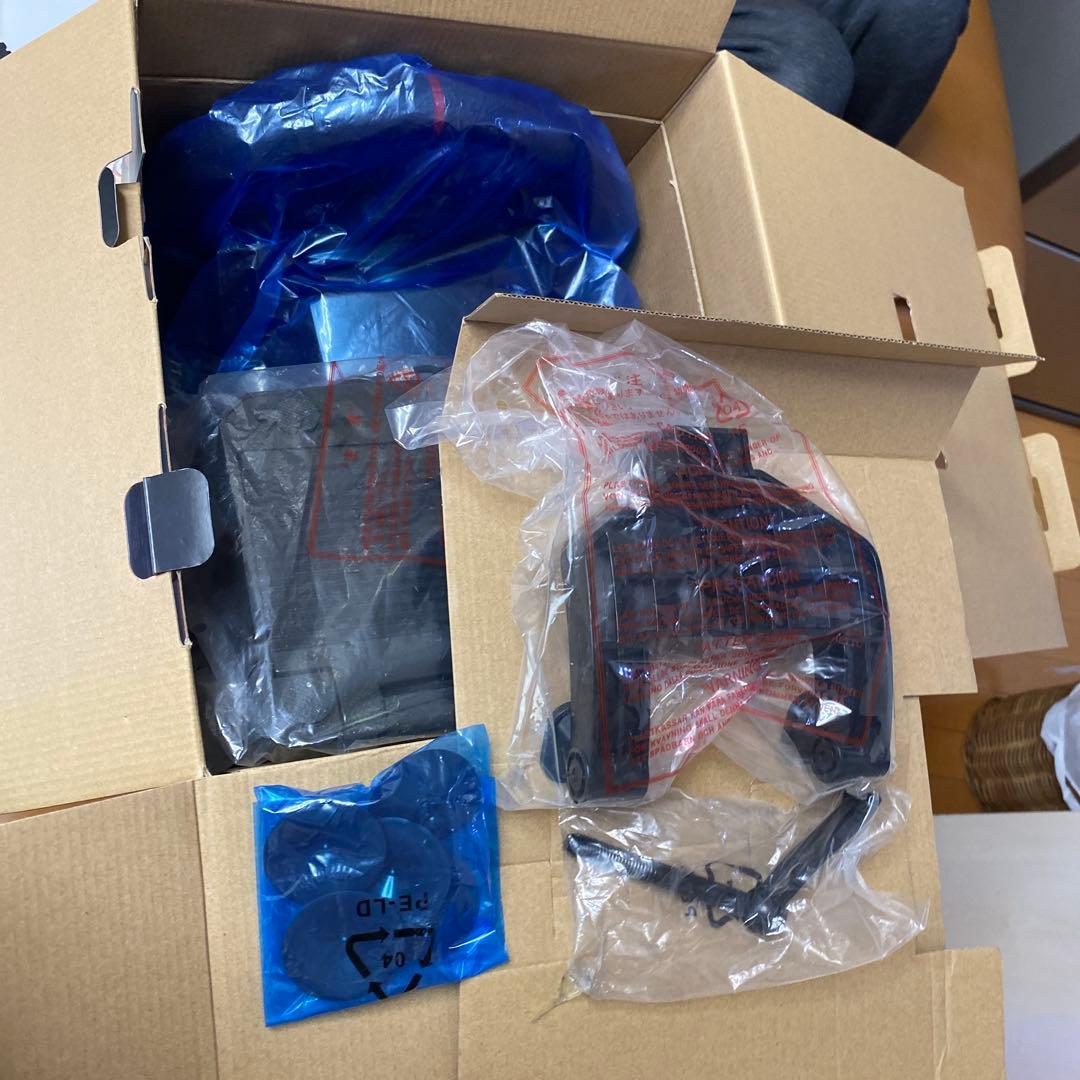 プレステ　PS4 RACING WHEEL APEX