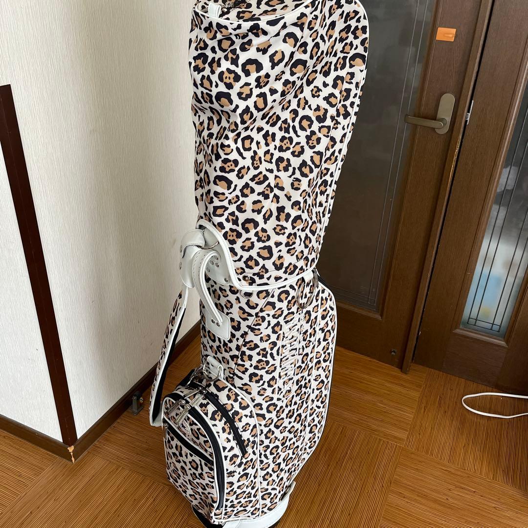 ヒョウ柄キャディバッグ
