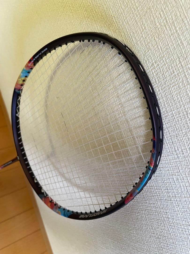 ヨネックス　ナノフレア700プロ　4U5