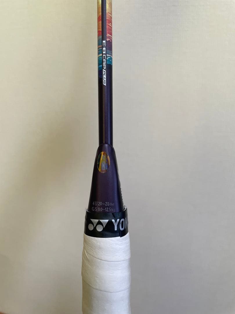 ヨネックス　ナノフレア700プロ　4U5