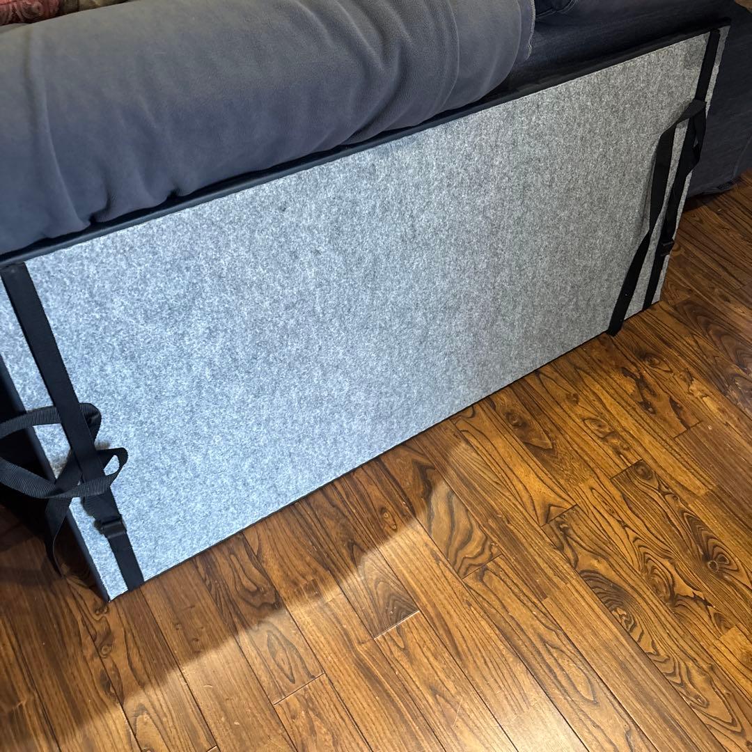 ハイエース　セカンドシート　フラットマット　バックパネル