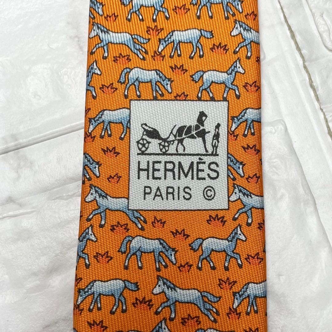 HERMES エルメス　ネクタイ馬蹄　馬　オレンジ