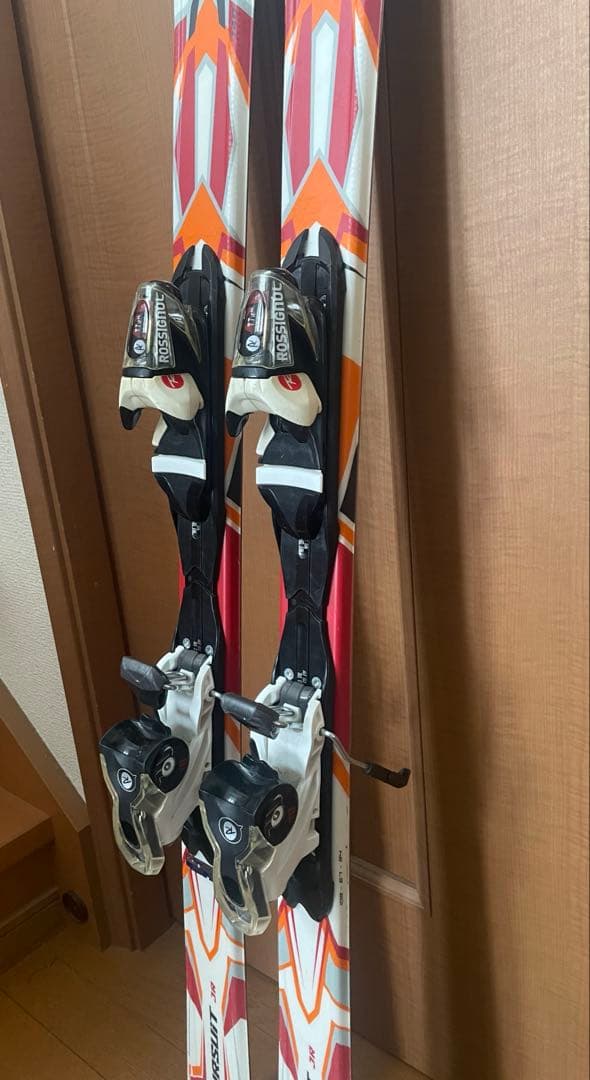 ROSSIGNOL スキー板(140cm）とブーツ(23-23.5cm）セット
