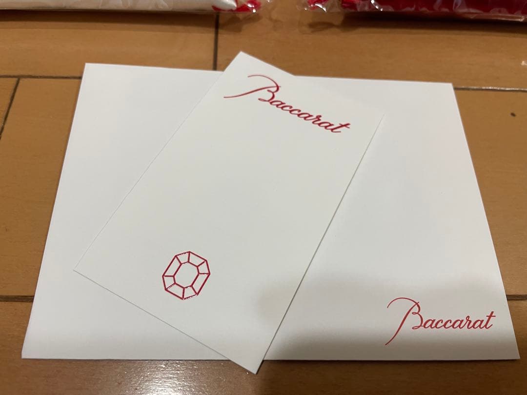 最新版　Baccarat バカラ　座布団　赤色　白色　まねき猫用　ダルマ用