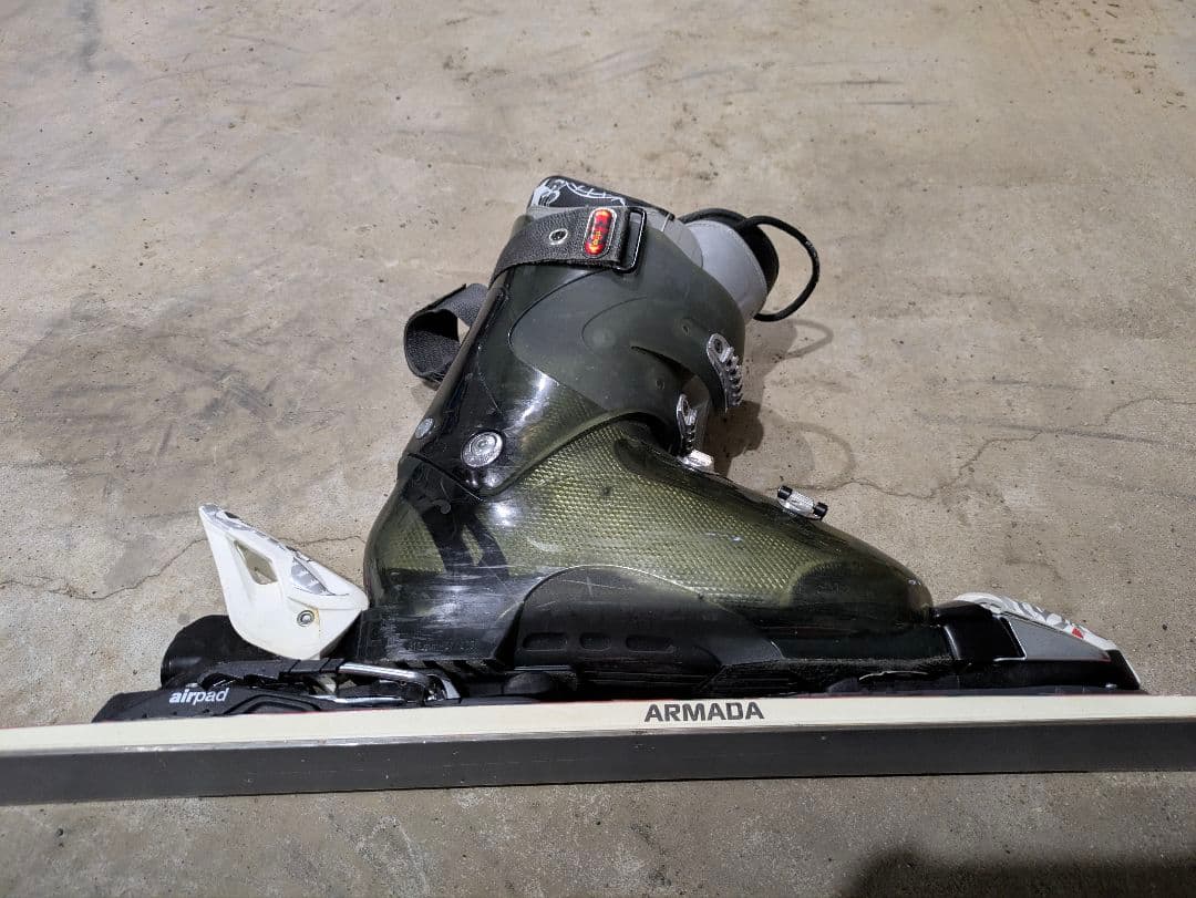 ARMADA アルマダ AR6/176㎝ ツインチップ スキー板 ビンディング