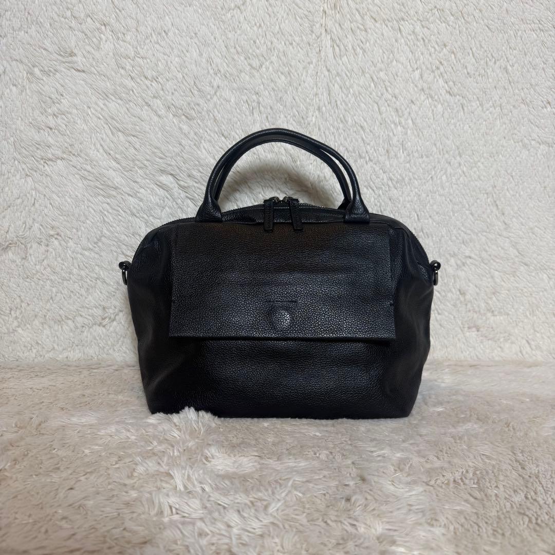 ほぼ未使用 ear PAPILLONNER レザーフラップ2WAYバッグ S 黒