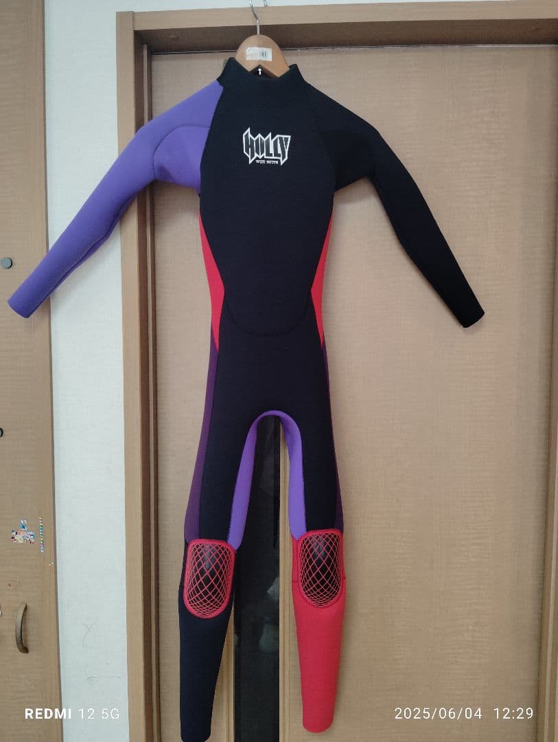 【holly】細身キッズセミドライオーダーウェットスーツ140cmー150cm