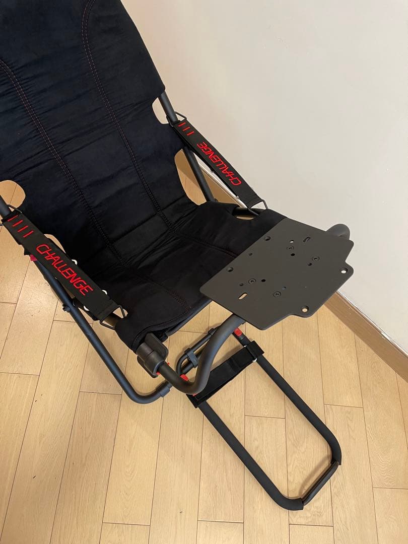 PLAYSEAT CHALLENGE レーシングシミュレーター