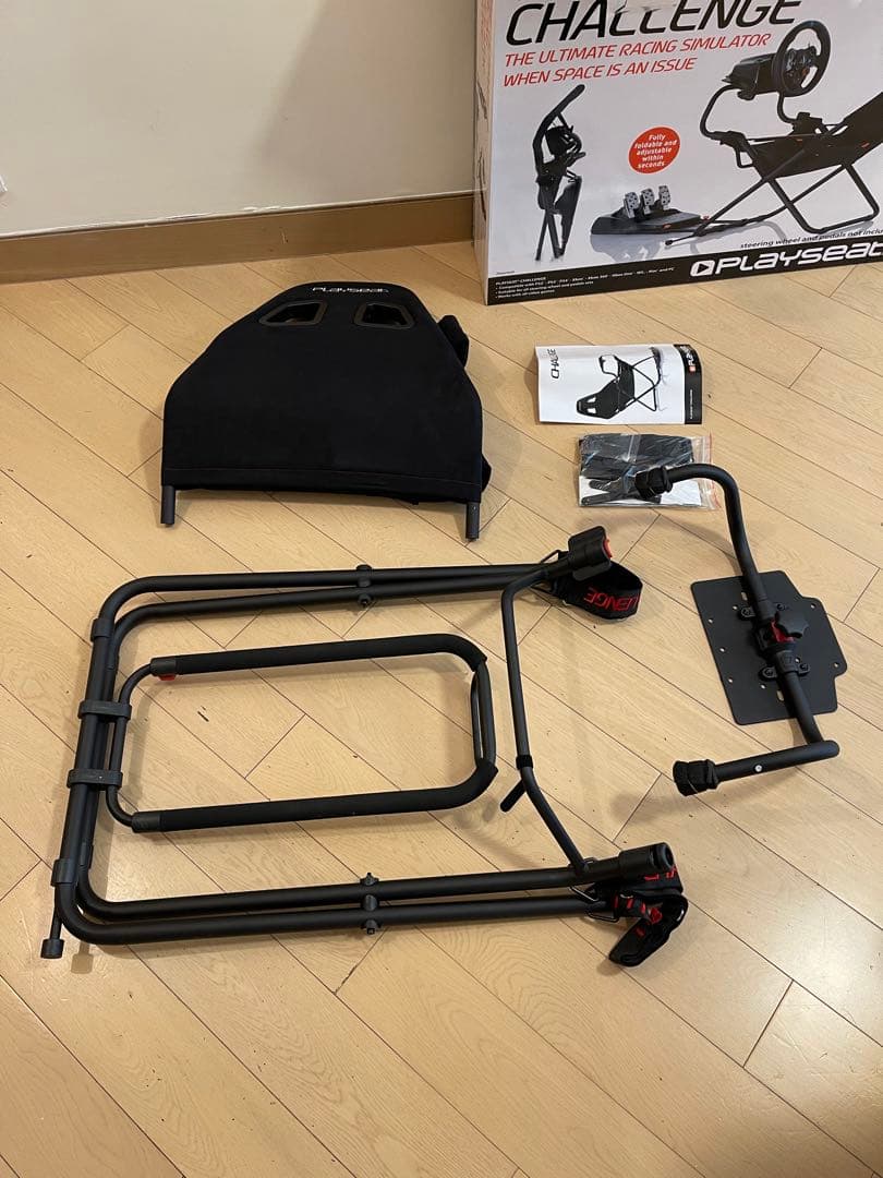 PLAYSEAT CHALLENGE レーシングシミュレーター