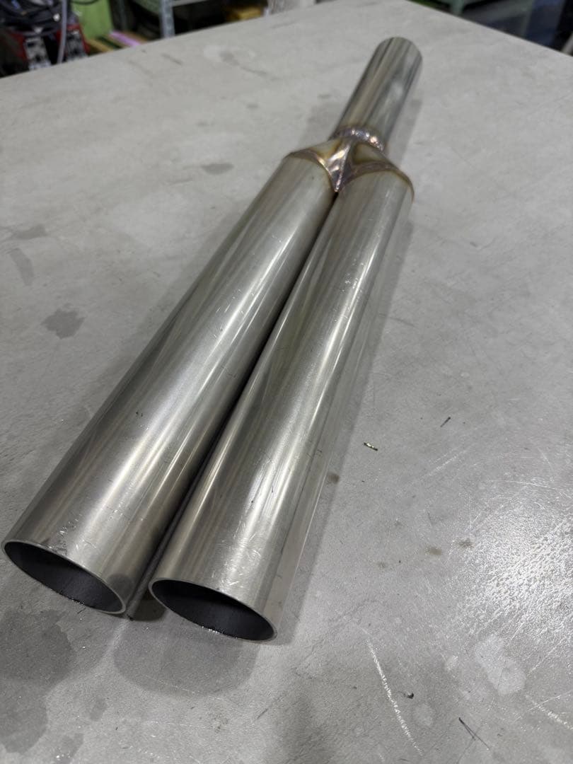 デュアルマフラー 出口 60Φ